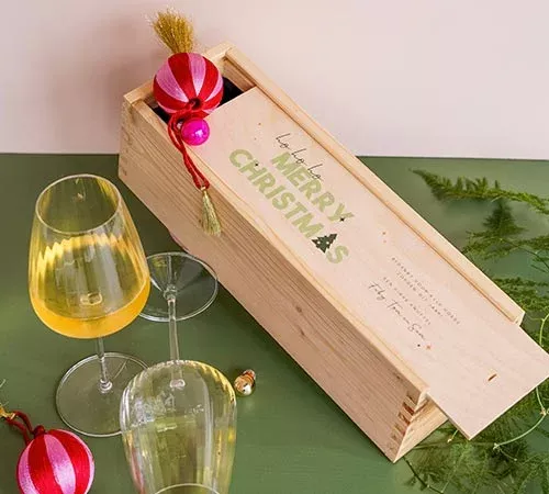 wijnkist met logo relatiegeschenk