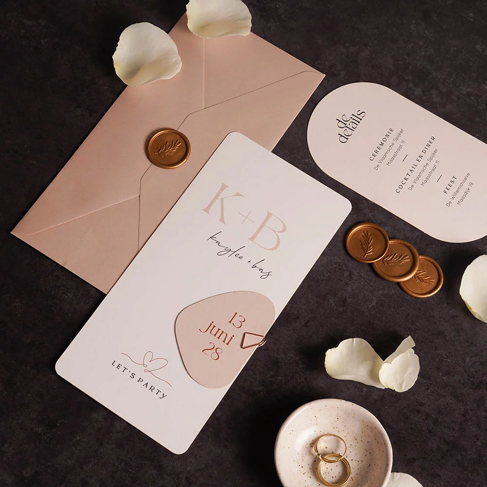 stapelkaart bruiloft beige