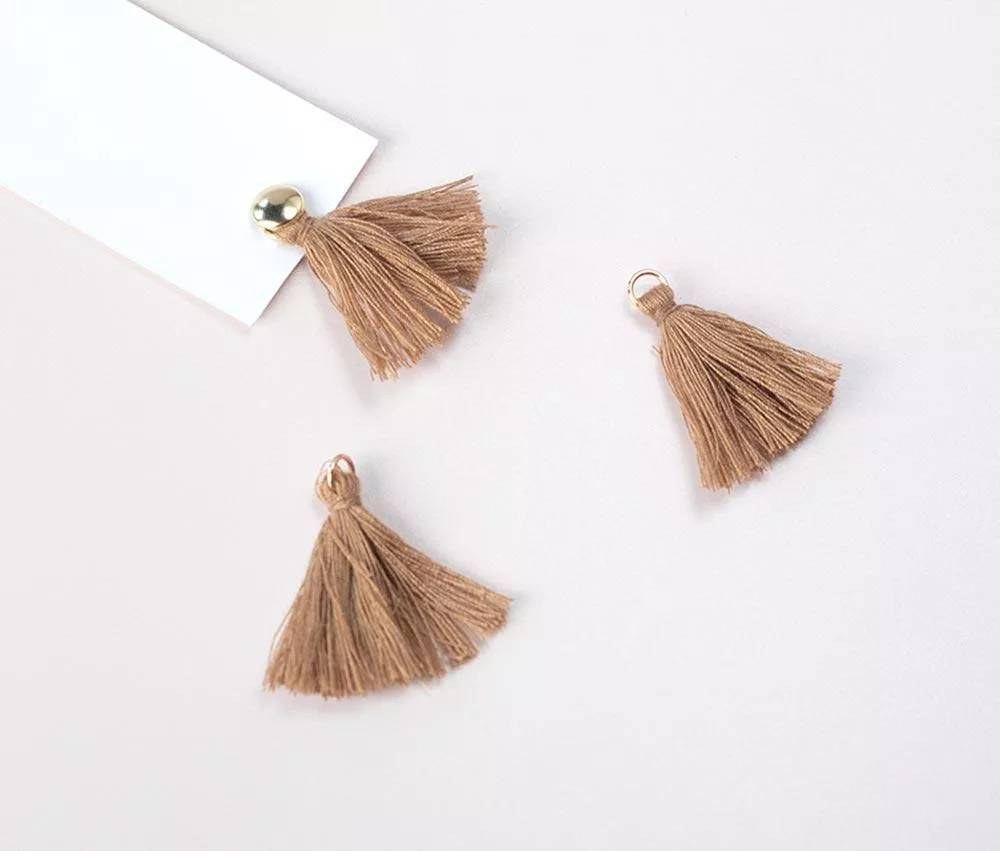 tassel bruin